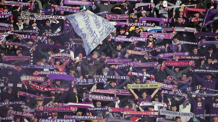 GERMOGLI PH: 11DICEMBRE 2021 FIRENZE STADIO ARTEMIO FRANCHI CAMPIONATO SERIE A TIM FIORENTINA VS SALERNITANA NELLA FOTO TIFOSI GERMOGLI PH: 11DICEMBRE 2021 FIRENZE STADIO ARTEMIO FRANCHI CAMPIONATO SERIE A TIM FIORENTINA VS SALERNITANA NELLA FOTO TIFOSI