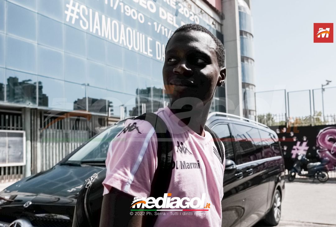 FOTO Frosinone-Palermo, i rosanero in partenza dallo stadio “Renzo Barbera” (Gallery) - immagine 39