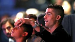 Cristiano preoccupato per il figlio, un amico: “Giocherà ancora. Ha paura che Cristiano Jr…”