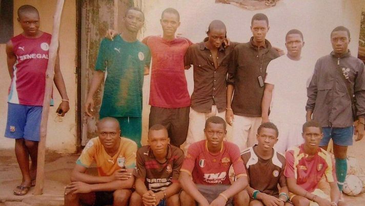 Camara e la Roma nel destino: spunta una foto da giovane con la maglia giallorossa - immagine 1