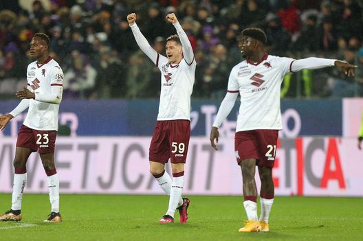 FLORENCE, ITALY - JANUARY 21: Aleksei Andreyevich Miranchuk of Torino FC celebrates after scoring a goal during the Serie A match between ACF Fiorentina and Torino FC at Stadio Artemio Franchi on January 21, 2023 in Florence, Italy. (Photo by Gabriele Maltinti/Getty Images)