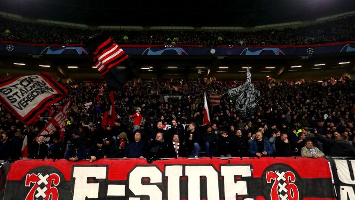 AMSTERDAM, NETHERLANDS - DECEMBER 10: Fans show their support during the UEFA Champions League group H match between AFC Ajax and Valencia CF at Amsterdam Arena on December 10, 2019 in Amsterdam, Netherlands. (Photo by Dean Mouhtaropoulos/Getty Images) AMSTERDAM, NETHERLANDS - DECEMBER 10: Fans show their support during the UEFA Champions League group H match between AFC Ajax and Valencia CF at Amsterdam Arena on December 10, 2019 in Amsterdam, Netherlands. (Photo by Dean Mouhtaropoulos/Getty Images)
