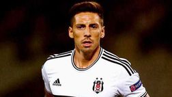 TORINO – Colpo last minute nel calciomercato in uscita del Milan, che saluta Jos Ernesto Sosa. Il 3