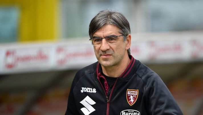 TURIN, ITALY - MAY 07: Torino FC head coach Ivan Juric looks on during the Serie A match between Torino FC and SSC Napoli at Stadio Olimpico di Torino on May 7, 2022 in Turin, Italy. (Photo by Valerio Pennicino/Getty Images)