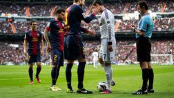 VIDEO – Piquè sfotte Ronaldo: “Yo estoy aquì!”, Messi e Suarez se la ridono