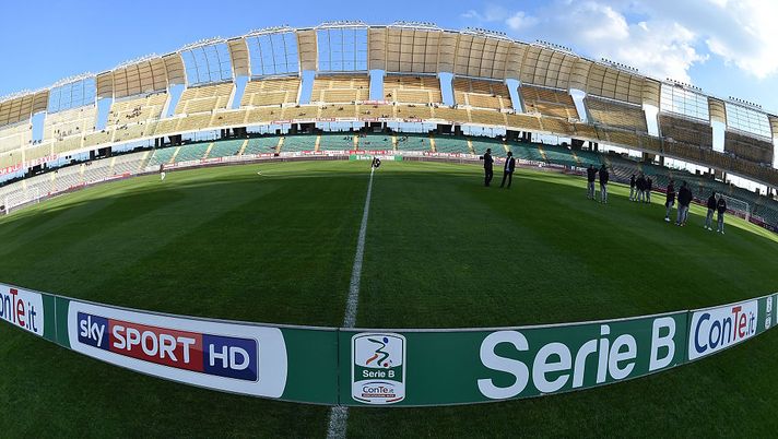 BARI, ITALY - DECEMBER 03:  General view of Stadio San Nicola prior the Serie B match between AS Bari and US Salernitana FC at Stadio San Nicola on December 3, 2016 in Bari, Italy.  (Photo by Giuseppe Bellini/Getty Images)  Bari