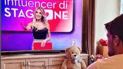 Michela Persico e la foto con due supporter d’eccezione: “I miei ometti da casa”