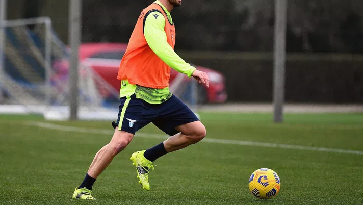 Mateo Musacchio, difensore della Lazio, in allenamento (twitter Musacchio)