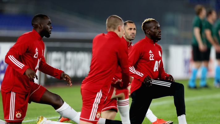 ROME, ITALY - OCTOBER 29: Ali Sowe with his teammates of CSKA-Sofia in action during the warm up before the UEFA Europa League Group A stage match between AS Roma and CSKA-Sofia at Stadio Olimpico on October 29, 2020 in Rome, Italy. (Photo by Paolo Bruno/Getty Images) ROME, ITALY - OCTOBER 29: Ali Sowe with his teammates of CSKA-Sofia in action during the warm up before the UEFA Europa League Group A stage match between AS Roma and CSKA-Sofia at Stadio Olimpico on October 29, 2020 in Rome, Italy. (Photo by Paolo Bruno/Getty Images)