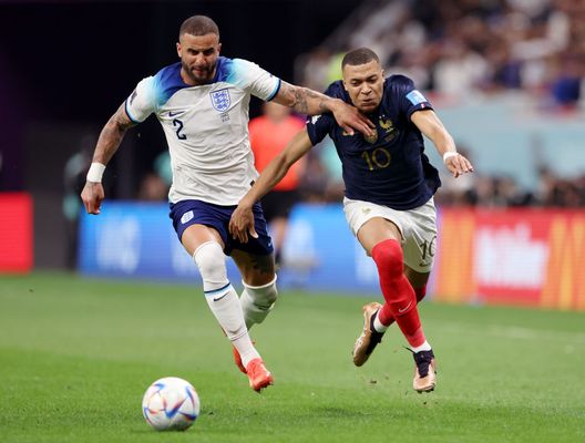 (Photo by Catherine Ivill/Getty Images) Walker rifiuta la stretta di mano di Mbappé: la tensione nel tunnel prima del match…- immagine 2