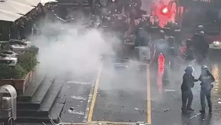 caos ultrà napoli