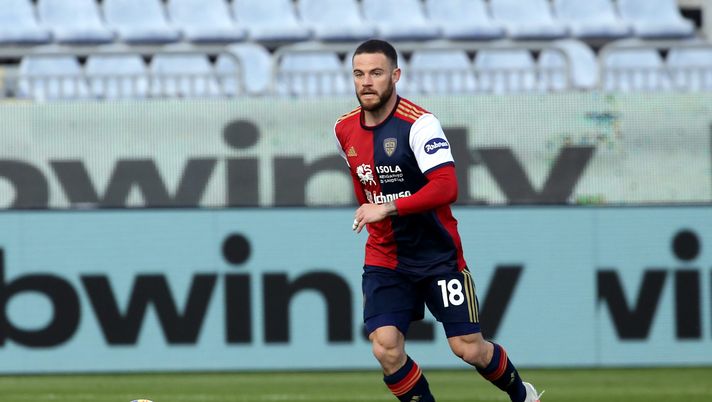 CAGLIARI, ITALY - FEBRUARY 14: Nahitan Nandez of Cagliari in action  during the Serie A match between Cagliari Calcio  and Atalanta BC at Sardegna Arena on February 14, 2021 in Cagliari, Italy. (Photo by Enrico Locci/Getty Images) 