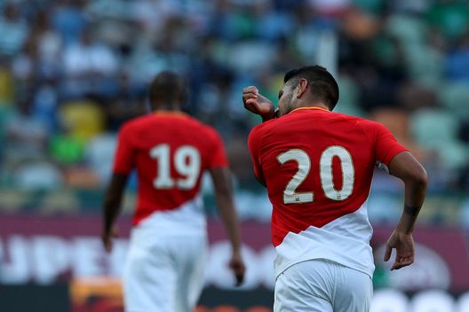 LISBON, PORTUGAL - JULY 22: Monaco midfielder Rony Lopes from Portugal celebrates scoring a goal that the referee invalid during the Friendly match between Sporting CP and AS Monaco at Estadio Jose Alvalade on July 22, 2017 in Lisbon, Portugal. (Photo by Carlos Rodrigues/Getty Images) LISBON, PORTUGAL - JULY 22: Monaco midfielder Rony Lopes from Portugal celebrates scoring a goal that the referee invalid during the Friendly match between Sporting CP and AS Monaco at Estadio Jose Alvalade on July 22, 2017 in Lisbon, Portugal. (Photo by Carlos Rodrigues/Getty Images)
