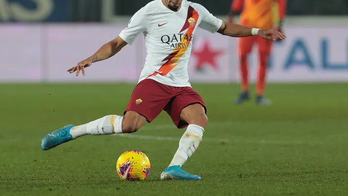 BERGAMO, ITALY - FEBRUARY 15:  Bruno Peres of AS Roma in action during the Serie A match between Atalanta BC and AS Roma at Gewiss Stadium on February 15, 2020 in Bergamo, Italy.  (Photo by Emilio Andreoli/Getty Images)