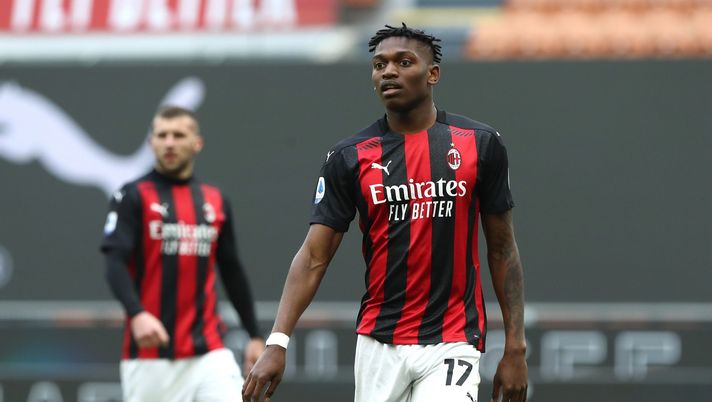 MILAN, ITALY - APRIL 18: Rafael Leao of AC Milan looks on during the Serie A match between AC Milan and Genoa CFC at Stadio Giuseppe Meazza on April 18, 2021 in Milan, Italy. Sporting stadiums around Italy remain under strict restrictions due to the Coronavirus Pandemic as Government social distancing laws prohibit fans inside venues resulting in games being played behind closed doors. (Photo by Marco Luzzani/Getty Images) MILAN, ITALY - APRIL 18: Rafael Leao of AC Milan looks on during the Serie A match between AC Milan and Genoa CFC at Stadio Giuseppe Meazza on April 18, 2021 in Milan, Italy. Sporting stadiums around Italy remain under strict restrictions due to the Coronavirus Pandemic as Government social distancing laws prohibit fans inside venues resulting in games being played behind closed doors. (Photo by Marco Luzzani/Getty Images)