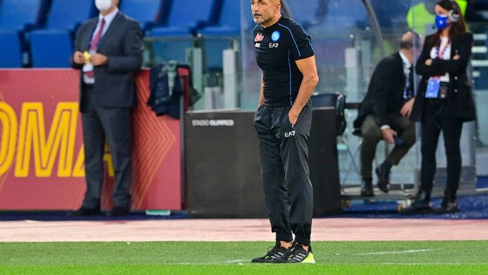 Getty Images La Sud attacca Spalletti: “Pezzo di m…”, poi il coro per Totti. Lui ringrazia - immagine 1