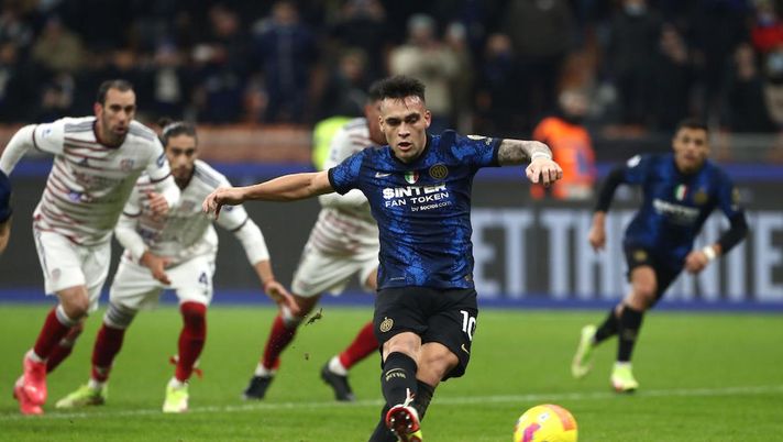 Getty Images Inter-Cagliari, rigore sbagliato: coro per Lautaro e lui chiede scusa. Il gol dell’1-0… - immagine 1