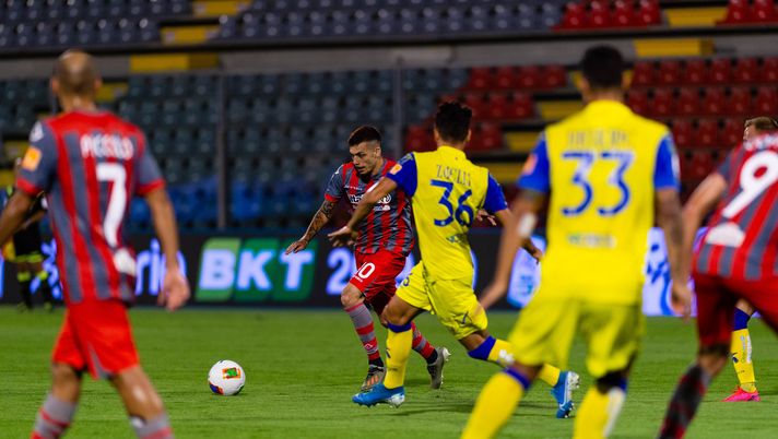 CREMONA, ITALY - JULY 13: Gianluca Gaetano of US Cremonese during the serie B match between US Cremonese and ChievoVerona at Stadio Giovanni Zini on July 13, 2020 in Cremona, Italy. (Photo by Marco M. Mantovani/Getty Images for Lega Serie B) 
