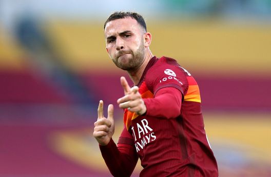 ROME, ITALY - APRIL 11: Borja Mayoral of A.S Roma celebrates after scoring their side's first goal during the Serie A match between AS Roma and Bologna FC at Stadio Olimpico on April 11, 2021 in Rome, Italy. Sporting stadiums around Italy remain under strict restrictions due to the Coronavirus Pandemic as Government social distancing laws prohibit fans inside venues resulting in games being played behind closed doors. (Photo by Paolo Bruno/Getty Images) ROME, ITALY - APRIL 11: Borja Mayoral of A.S Roma celebrates after scoring their side's first goal during the Serie A match between AS Roma and Bologna FC at Stadio Olimpico on April 11, 2021 in Rome, Italy. Sporting stadiums around Italy remain under strict restrictions due to the Coronavirus Pandemic as Government social distancing laws prohibit fans inside venues resulting in games being played behind closed doors. (Photo by Paolo Bruno/Getty Images)