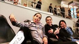 Le wags nerazzurre in tribuna per Inter-Chievo: un trio speciale ha portato fortuna