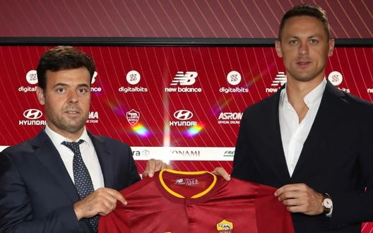 La foto tratta dal sito della Roma UFFICIALE / Matic è un nuovo calciatore della Roma di Mourinho- immagine 2