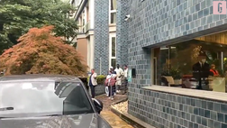 VIDEO Milan, visite mediche terminate: Origi lascia la clinica “La Madonnina”