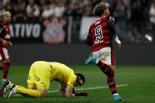 (Photo by Ricardo Moreira/Getty Images) Brasile, Corinthians battuto: Gabigol recordman- immagine 2