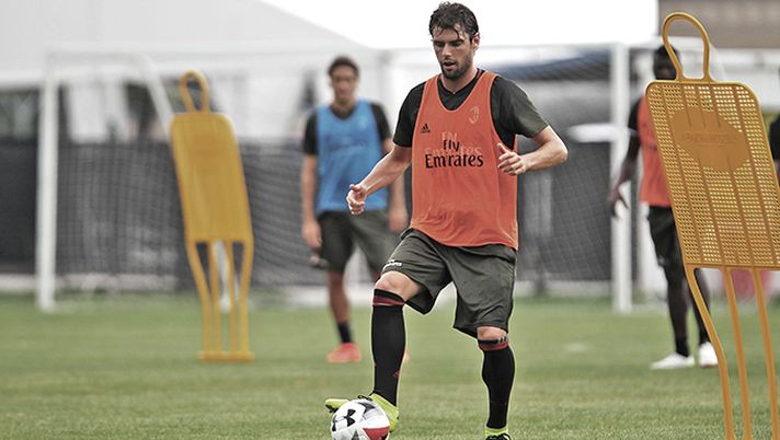 Andrea Poli, centrocampista del Milan, si allena a Chicago in vista della ICC 2016 (credits: acmilan.com) Andrea Poli Milan