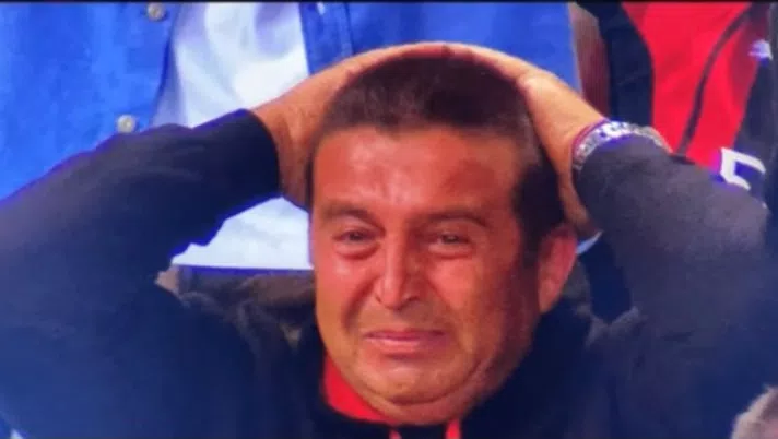Claudio, tifoso del Milan in lacrime ad Anfield 