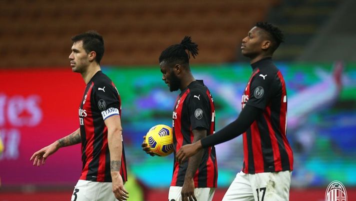 Franck Kessié (centrocampista AC Milan), decisivo dal dischetto in Milan-Udinese 1-1 (Serie A 2020-2021) | News (acmilan.com) Franck Kessié (centrocampista AC Milan), decisivo dal dischetto in Milan-Udinese 1-1 (Serie A 2020-2021) | News (acmilan.com)