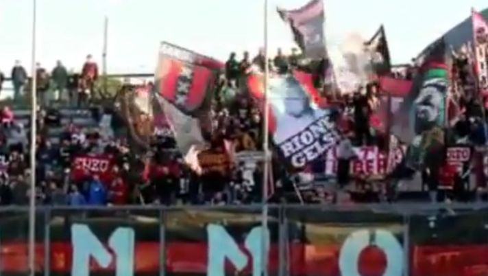 I tifosi della Nocerina ci credevano, ma è arrivato il pareggio del Sorrento I tifosi della Nocerina ci credevano, ma è arrivato il pareggio del Sorrento