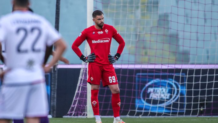 GERMOGLI PH: 8 LUGLIO 2020 FIRENZE STADIO ARTEMIO FRANCHI SERIE A FIORENTINA VS CAGLIARI NELLA FOTO DRAGOWSKI GERMOGLI PH: 8 LUGLIO 2020 FIRENZE STADIO ARTEMIO FRANCHI SERIE A FIORENTINA VS CAGLIARI NELLA FOTO DRAGOWSKI