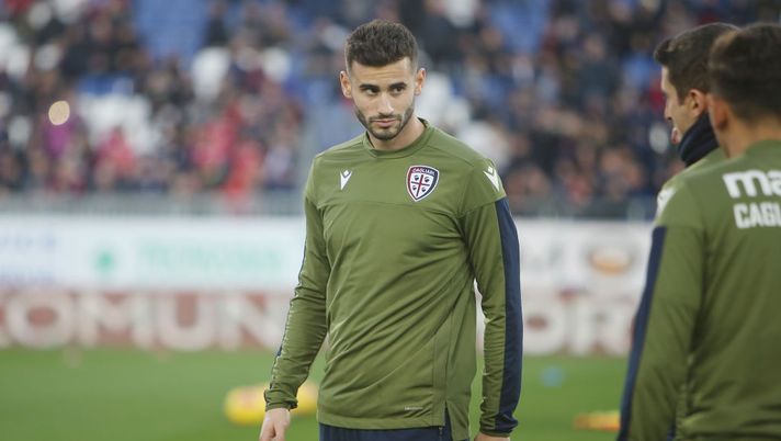 CAGLIARI, ITALY - FEBRUARY 01: Gaston Pereiro of Cagliari looks on during the Serie A match between Cagliari Calcio and Parma Calcio at Sardegna Arena on February 1, 2020 in Cagliari, Italy. (Photo by Enrico Locci/Getty Images) CAGLIARI, ITALY - FEBRUARY 01: Gaston Pereiro of Cagliari looks on during the Serie A match between Cagliari Calcio and Parma Calcio at Sardegna Arena on February 1, 2020 in Cagliari, Italy. (Photo by Enrico Locci/Getty Images)