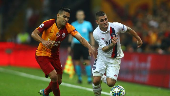 ISTANBUL, TURKEY - OCTOBER 01: Radamel Falcao of Galatasaray battles for the ball with Marco Verratti of PSG during the UEFA Champions League group A match between Galatasaray and Paris Saint-Germain at Turk Telekom Arena on October 01, 2019 in Istanbul, Turkey. (Photo by Dean Mouhtaropoulos/Getty Images) ISTANBUL, TURKEY - OCTOBER 01: Radamel Falcao of Galatasaray battles for the ball with Marco Verratti of PSG during the UEFA Champions League group A match between Galatasaray and Paris Saint-Germain at Turk Telekom Arena on October 01, 2019 in Istanbul, Turkey. (Photo by Dean Mouhtaropoulos/Getty Images)