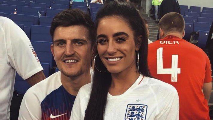 Nozze in casa Manchester United: Maguire sposa in gran segreto la bella Fern Hawkins Fiori d'arancio a casa Maguire