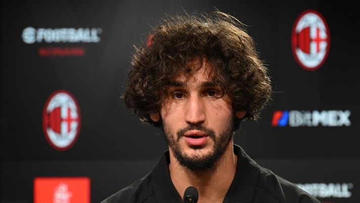 Yacine Adli in conferenza stampa