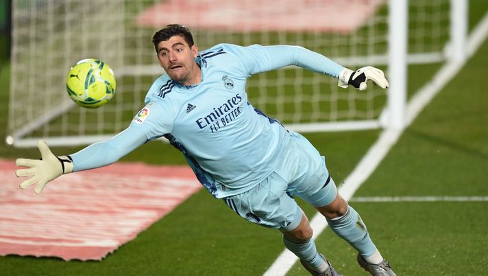 Covid, positivi quattro giocatori del Real Madrid: la nota del club - immagine 1