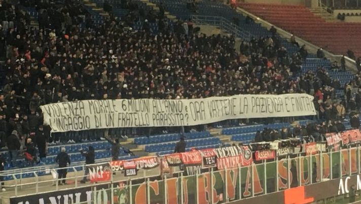 Milan, la Curva disintegra Donnarumma: “Pezzo di m… vattene!”. E Bonucci… - immagine 1