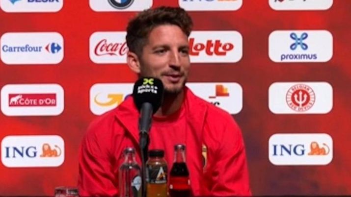 FOTO Mertens, premio ‘indelebile’ per le 100 presenze in maglia belga FOTO Mertens, premio ‘indelebile’ per le 100 presenze in maglia belga - immagine 1