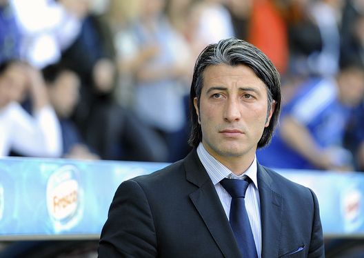 BASEL SWITZERLAND - MAY 18: Headcoach Murat Yakin of Basel reacts before the Raiffeisen Super League match between FC Basel and FC Lausanne Sport at St. Jakob-Park stadium on May 18, 2014 in Basel, Switzerland. (Photo by Michael Kienzler/Bongarts/Getty Images) Yakin ci crede: “Subito in gol e poi seguiremo cosa accadrà a Belfast” - immagine 1