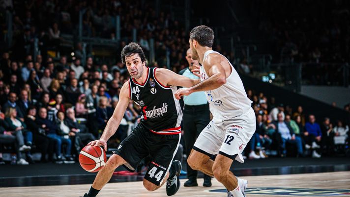 Basket – La Virtus cade in casa contro Milano 74 a 96 Basket – La Virtus cade in casa contro Milano 74 a 96 - immagine 1