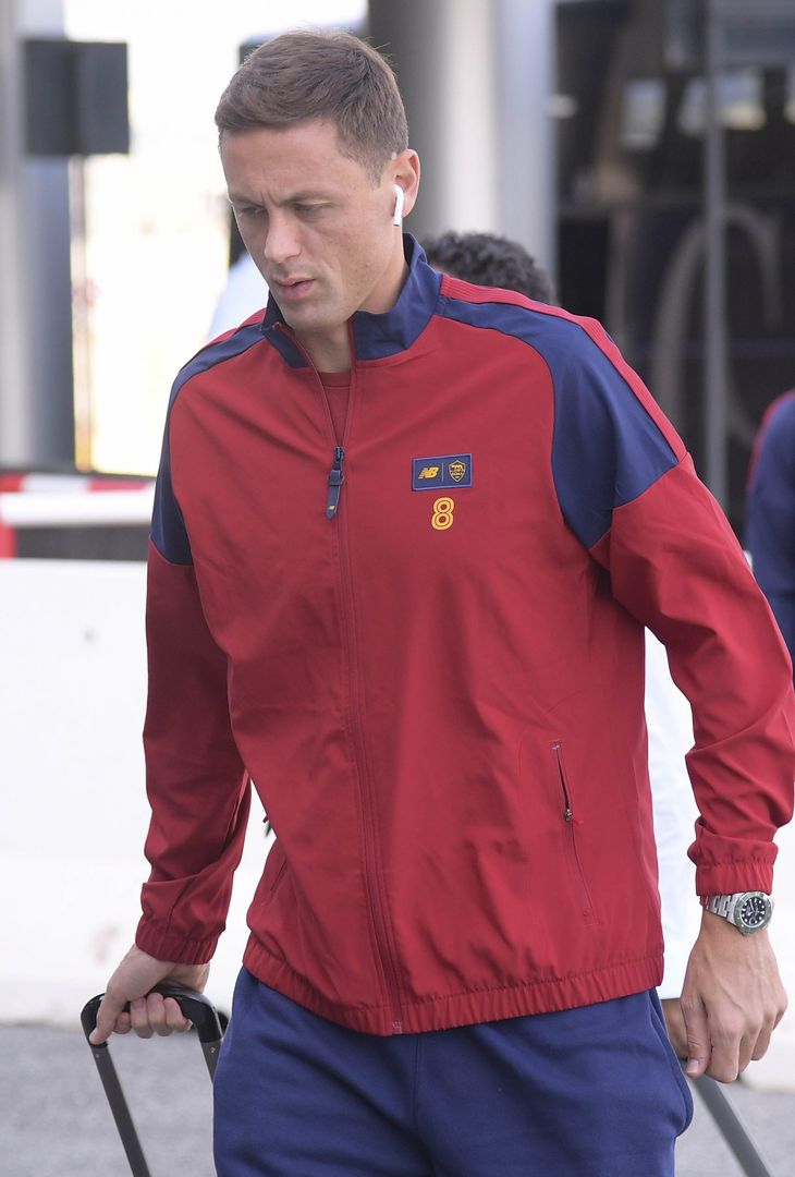 La Roma in partenza per Milano: domani la sfida con l’Inter – FOTO GALLERY - immagine 5