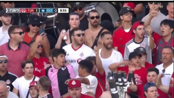 FOTO Palermo in MLS, tifoso in maglia rosanero sugli spalti di Toronto-Charlotte