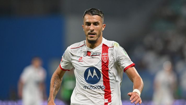 Monza-Napoli, Dany Mota esce per infortunio alla mezz’ora: entra Daniel Maldini - immagine 1