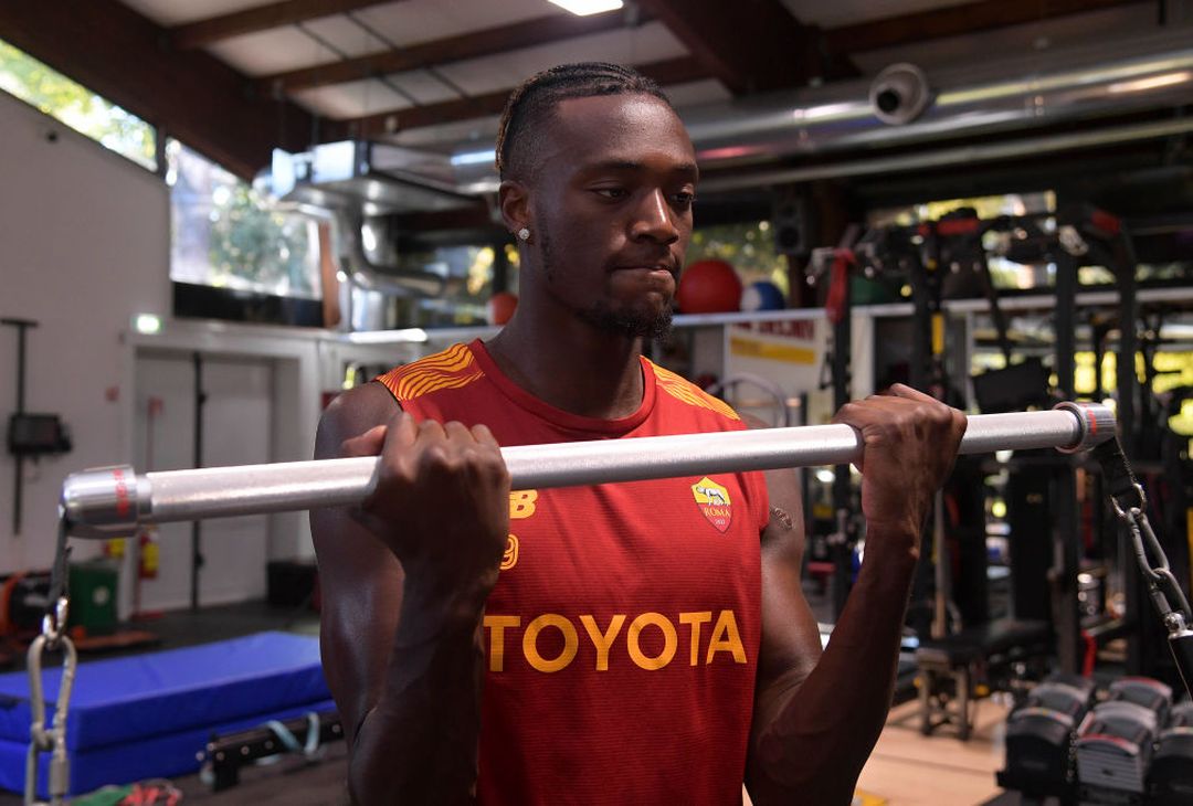 Trigoria, palestra per chi ha giocato ieri. Karsdorp in campo – FOTO GALLERY - immagine 13