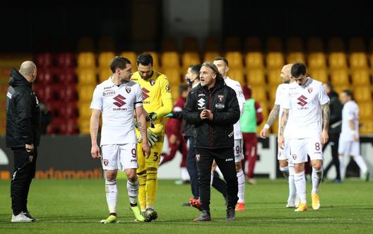 BENEVENTO, ITALY - JANUARY 22: Davide Nicola, Head coach of Torino reacts after the Serie A match between Benevento Calcio and Torino FC at Stadio Ciro Vigorito on January 22, 2021 in Benevento, Italy. (Photo by Francesco Pecoraro/Getty Images) BENEVENTO, ITALY - JANUARY 22: Davide Nicola, Head coach of Torino reacts after the Serie A match between Benevento Calcio and Torino FC at Stadio Ciro Vigorito on January 22, 2021 in Benevento, Italy. (Photo by Francesco Pecoraro/Getty Images)