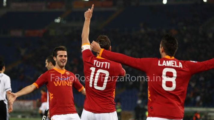 La rivista “La Roma” intervista Francesco Totti: inviate le vostre domande! La rivista “La Roma” intervista Francesco Totti: inviate le vostre domande! - immagine 1