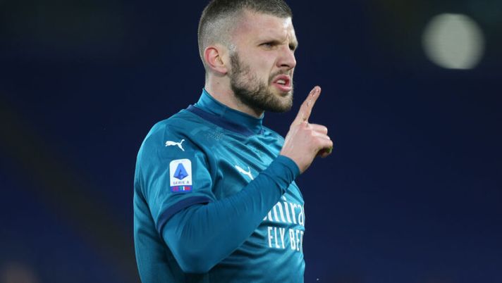 ROME, ITALY - FEBRUARY 28: Ante Rebic of AC Milan celebrates after scoring their side's second goal during the Serie A match between AS Roma and AC Milan at Stadio Olimpico on February 28, 2021 in Rome, Italy. Sporting stadiums around Italy remain under strict restrictions due to the Coronavirus Pandemic as Government social distancing laws prohibit fans inside venues resulting in games being played behind closed doors. (Photo by Paolo Bruno/Getty Images) Mkhitaryan, Rebic, Mertens, Ilicic e non solo: la gestione dei casi più delicati per questa giornata- immagine 1