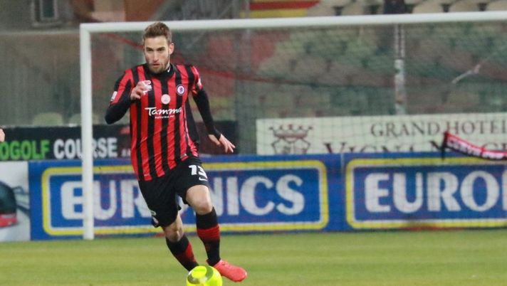 Calciomercato Hellas Verona, ufficiale: arriva Empereur dal Foggia, il comunicato Calciomercato Hellas Verona, ufficiale: arriva Empereur dal Foggia, il comunicato