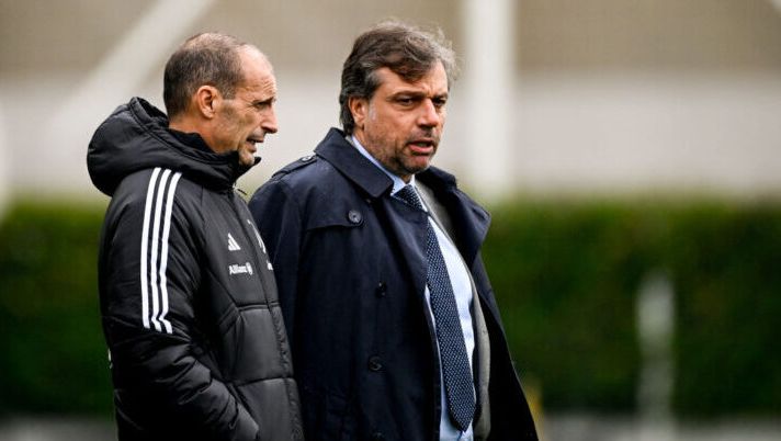 TURIN, ITALY - OCTOBER 20: Massimiliano Allegri, Cristiano Giuntoli of Juventus during a training session at JTC on October 20, 2023 in Turin, Italy. (Photo by Daniele Badolato - Juventus FC/Juventus FC via Getty Images) INFO SOS – Giuntoli in missione a Londra: Juve, tutta la verità su Kalvin Phillips - immagine 1